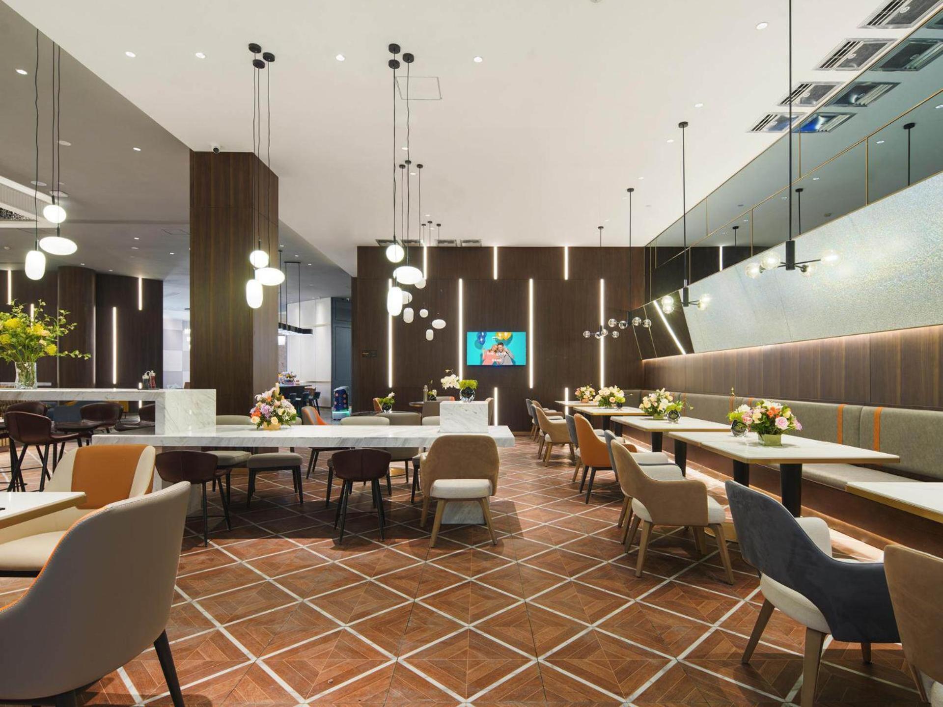Park Inn By Radisson Nanchong Yilong Star City Plaza المظهر الخارجي الصورة