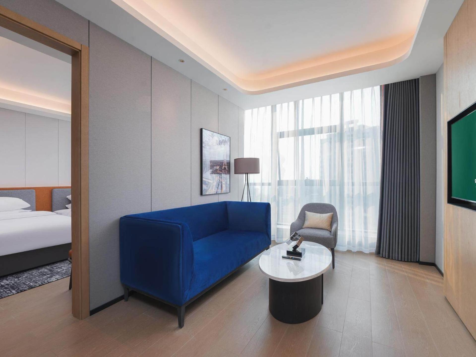 Park Inn By Radisson Nanchong Yilong Star City Plaza المظهر الخارجي الصورة